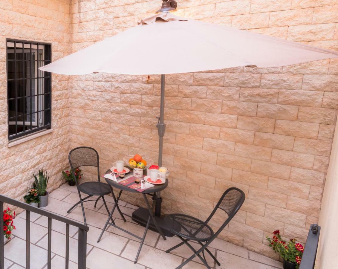 Leonina 75 Holidays Apartamento Roma