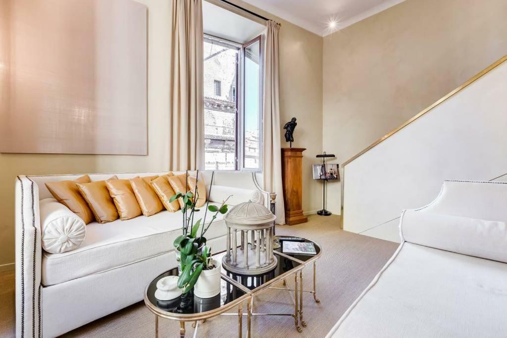 Luxurious Loft Facing The Pantheon Feriehus *