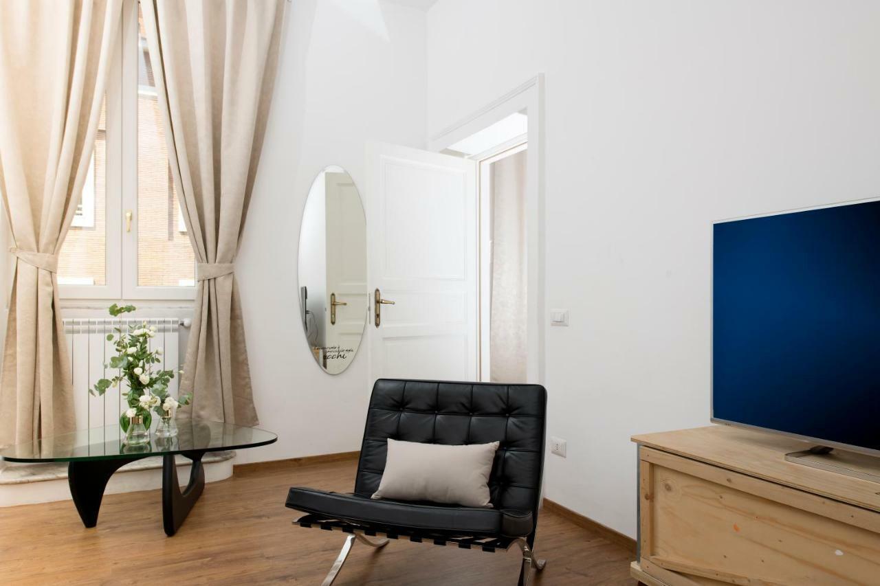 New! Spanish Step Design Leilighet Roma