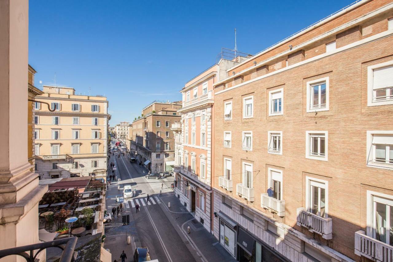 New! Spanish Step Design Apartment
