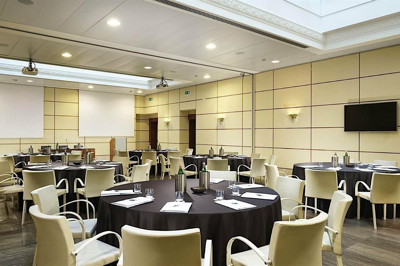 Deco Hotell 4*