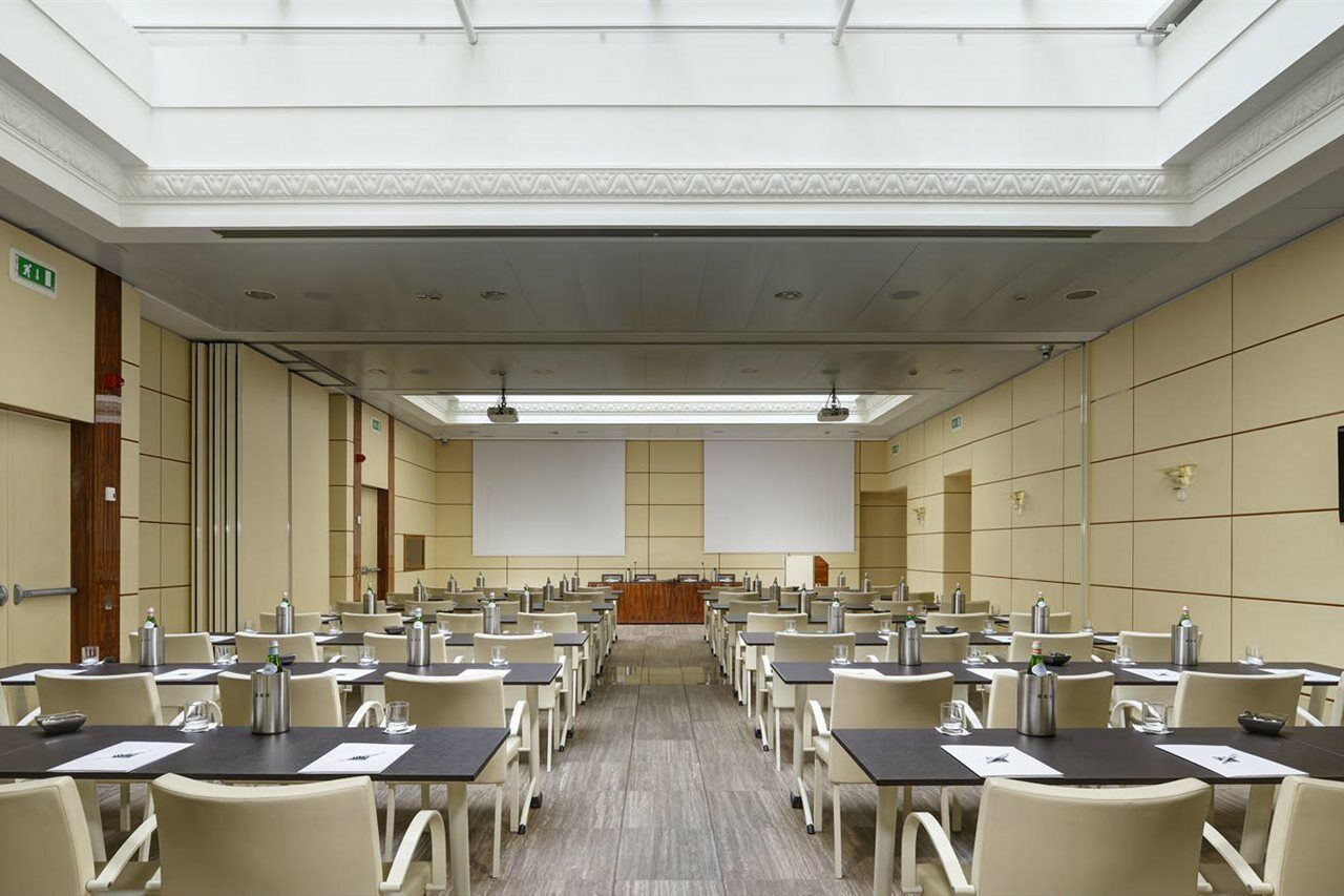 Deco Hotell 4*