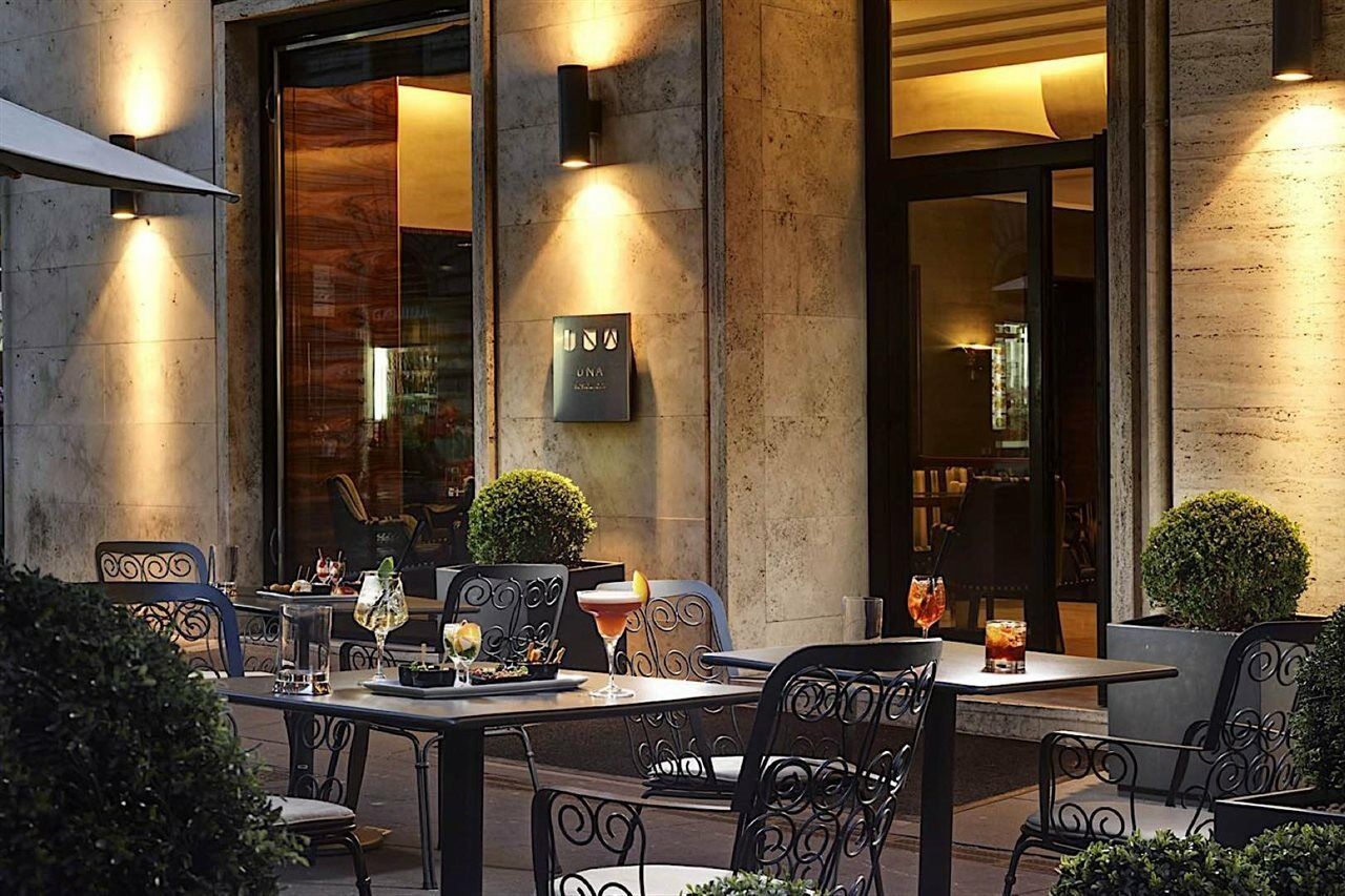 Deco Hotell