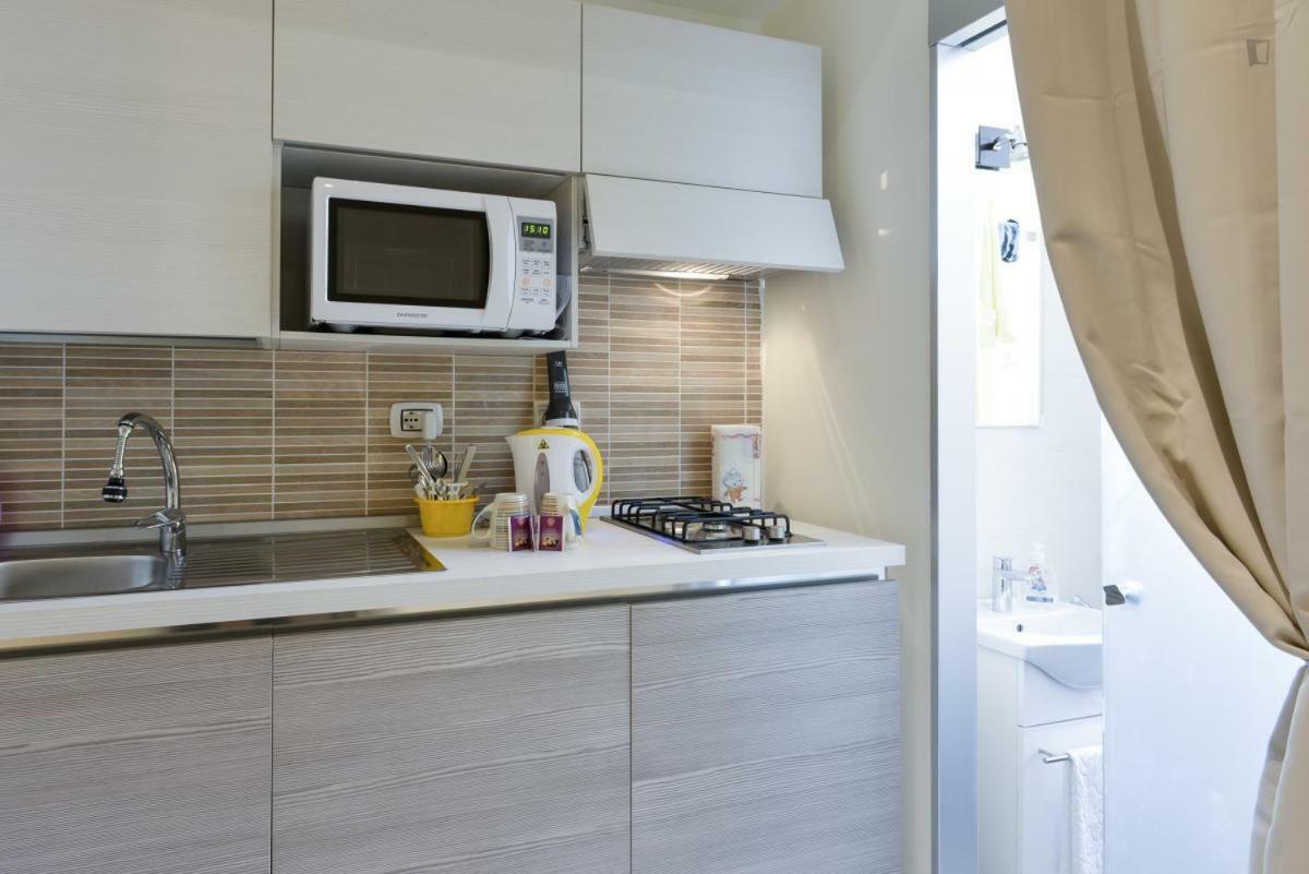 A Due Passi Dal Colosseo Bed & Breakfast *