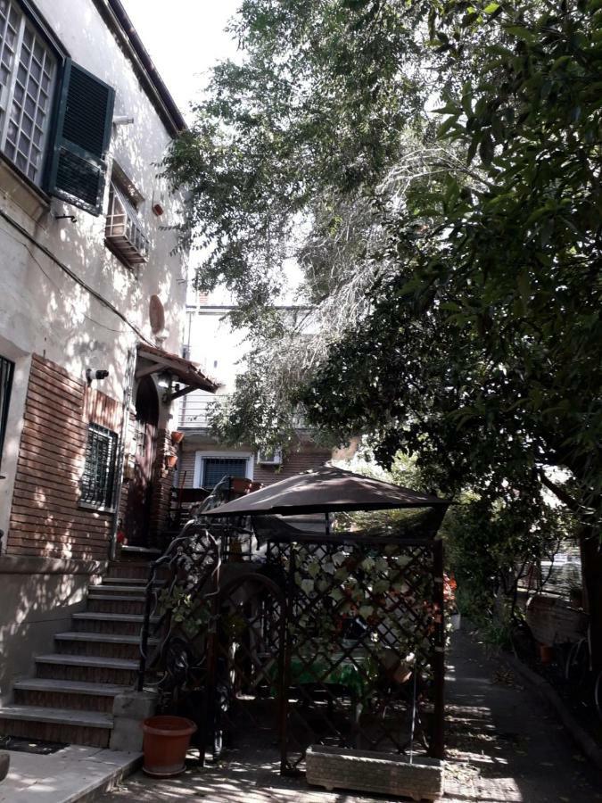 B&bgarbatella Bed & Breakfast Roma