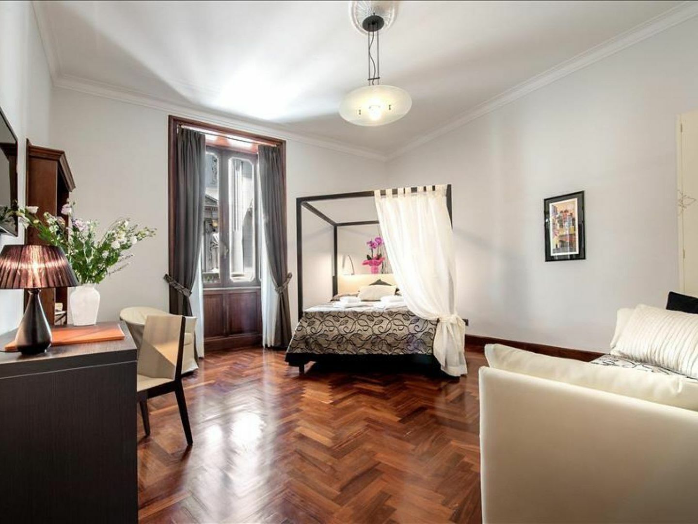 Elisa Hotel *
