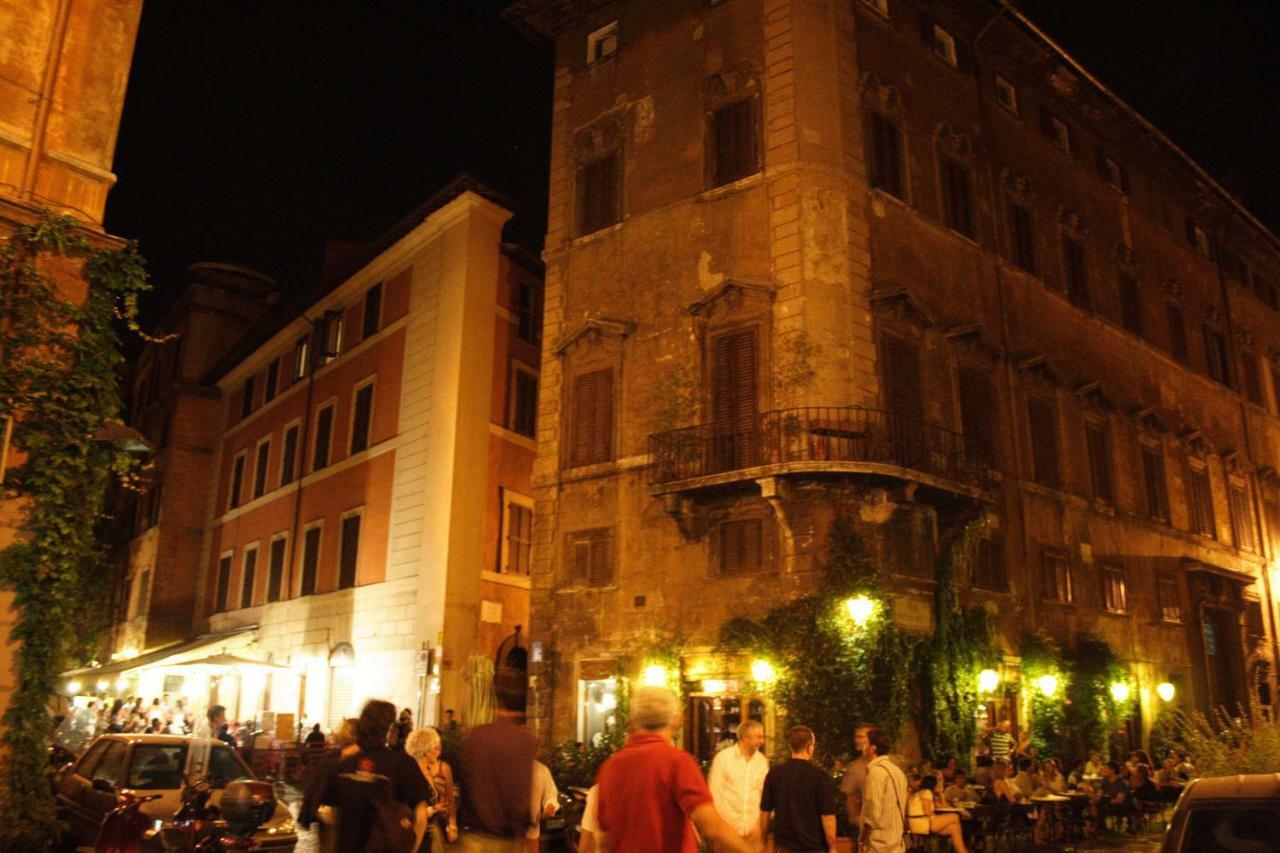 Della Pace, Classy & Charming - Renovated Roma