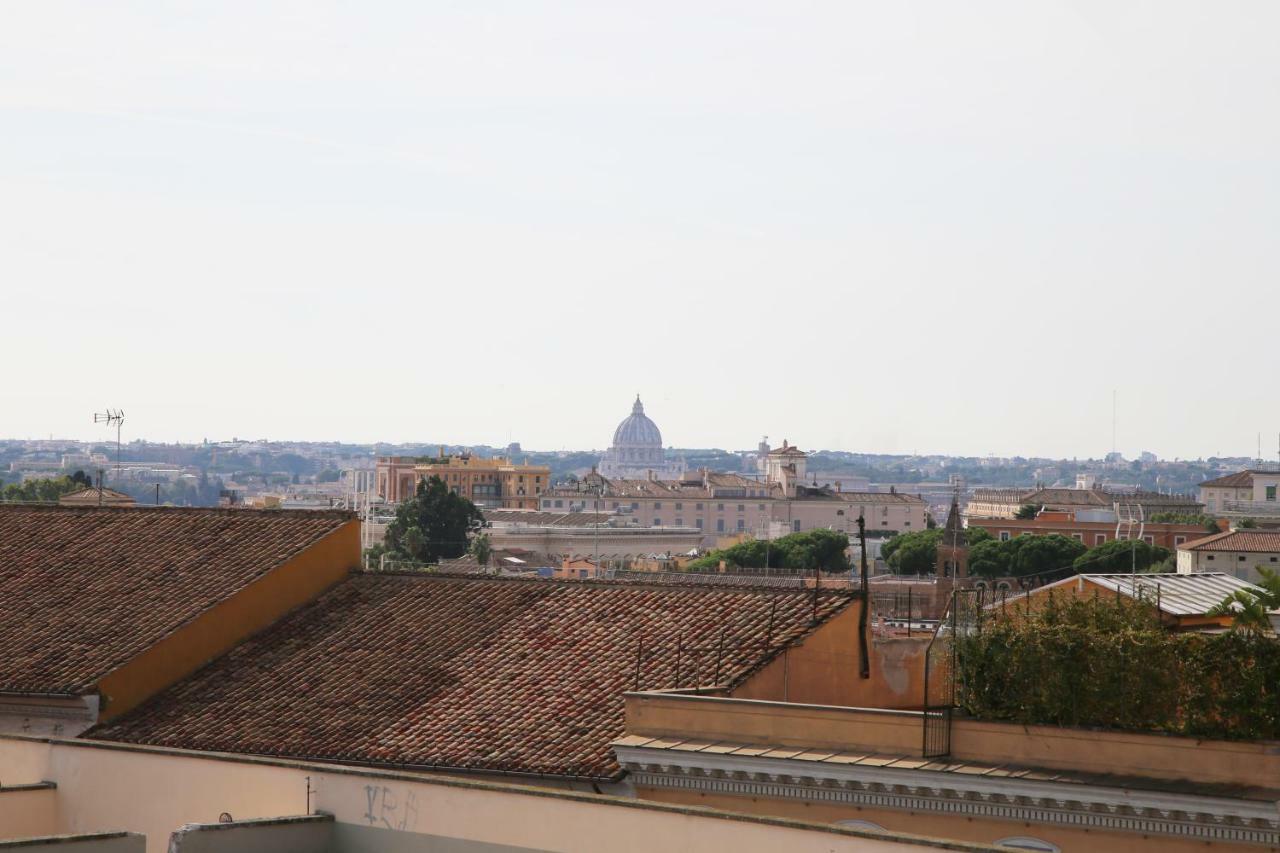 Biancorèroma 2* Roma