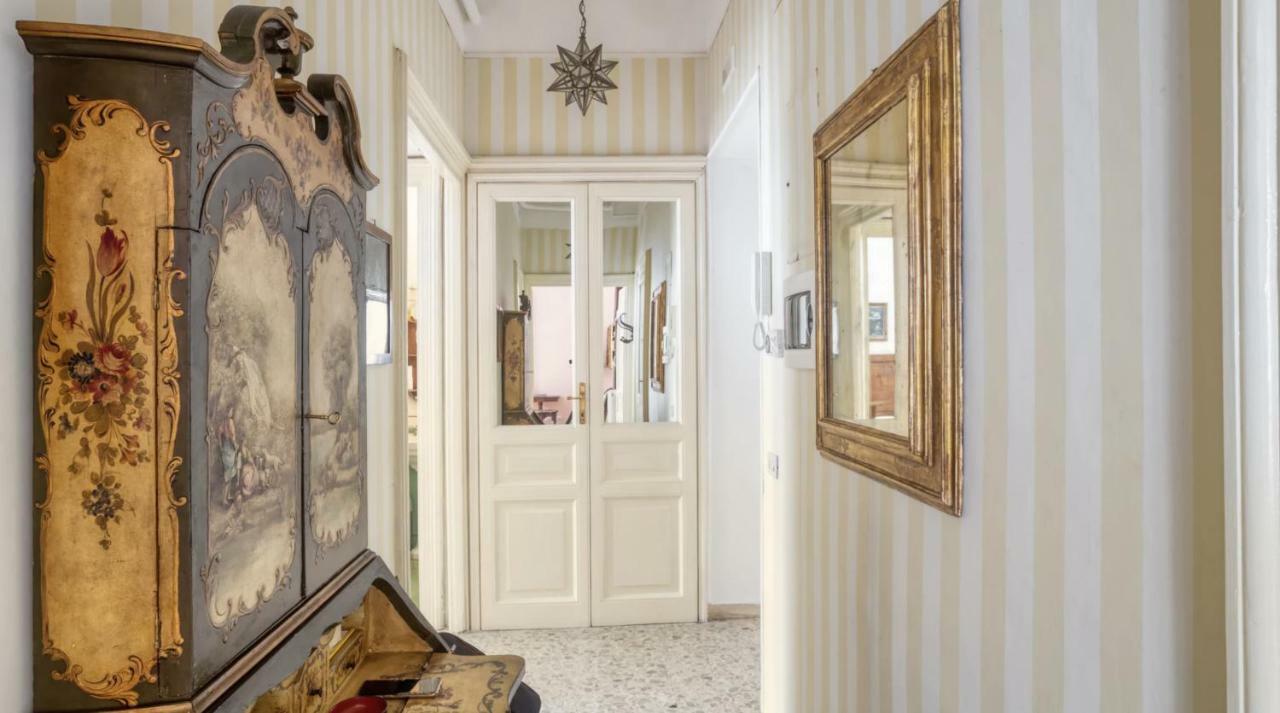 Nizza Bourgeois Family Roma