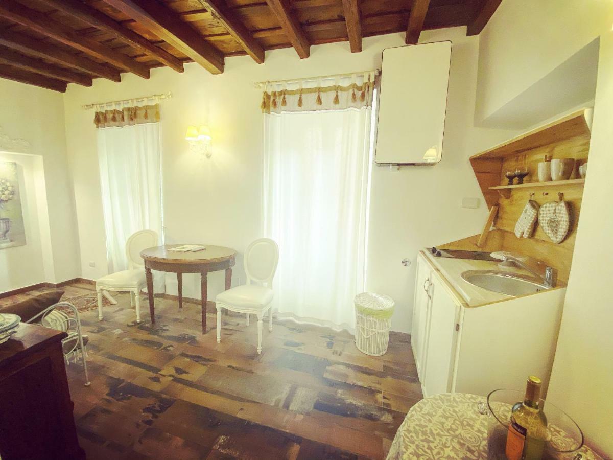 Del Vicolo * Roma