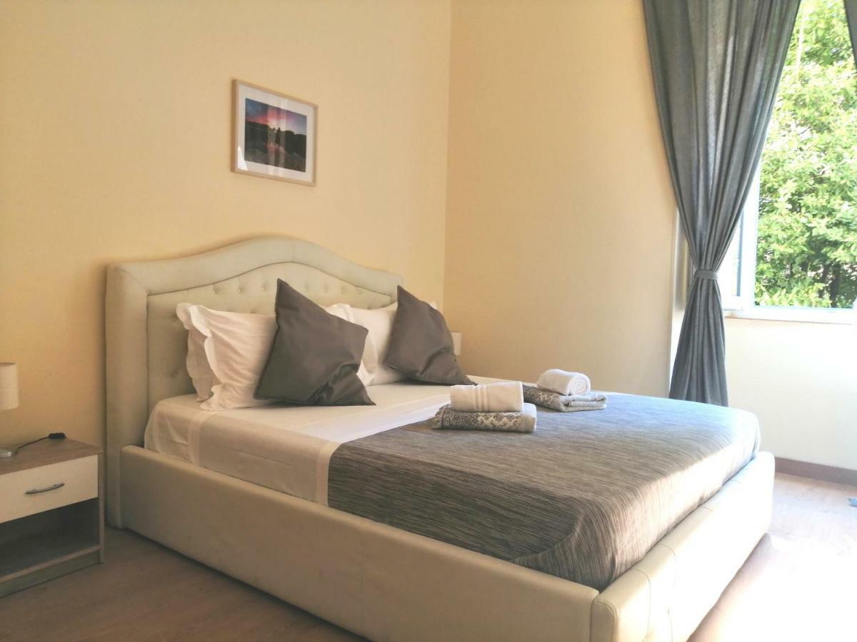 Apartamento Britannia #54 *