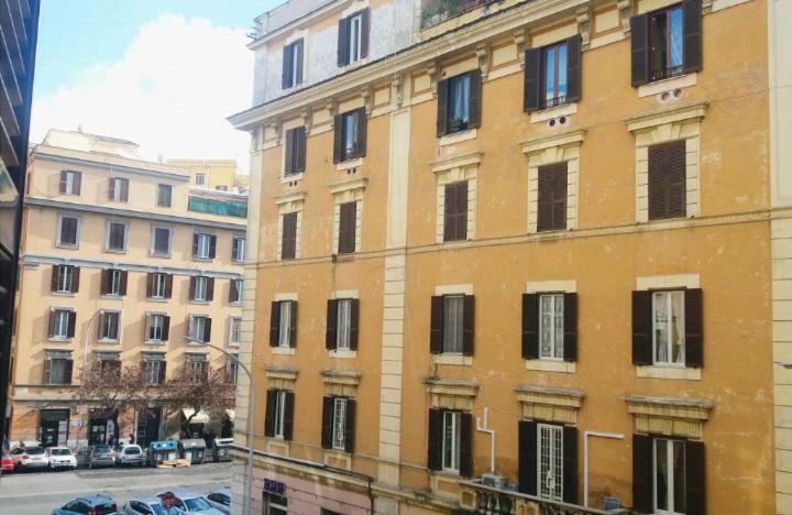 Apartment Emi House San Giovanni , Intero - 80 Mq *