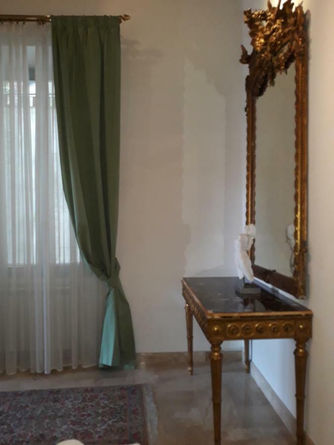 Foro Romano Luxury 2 Rom