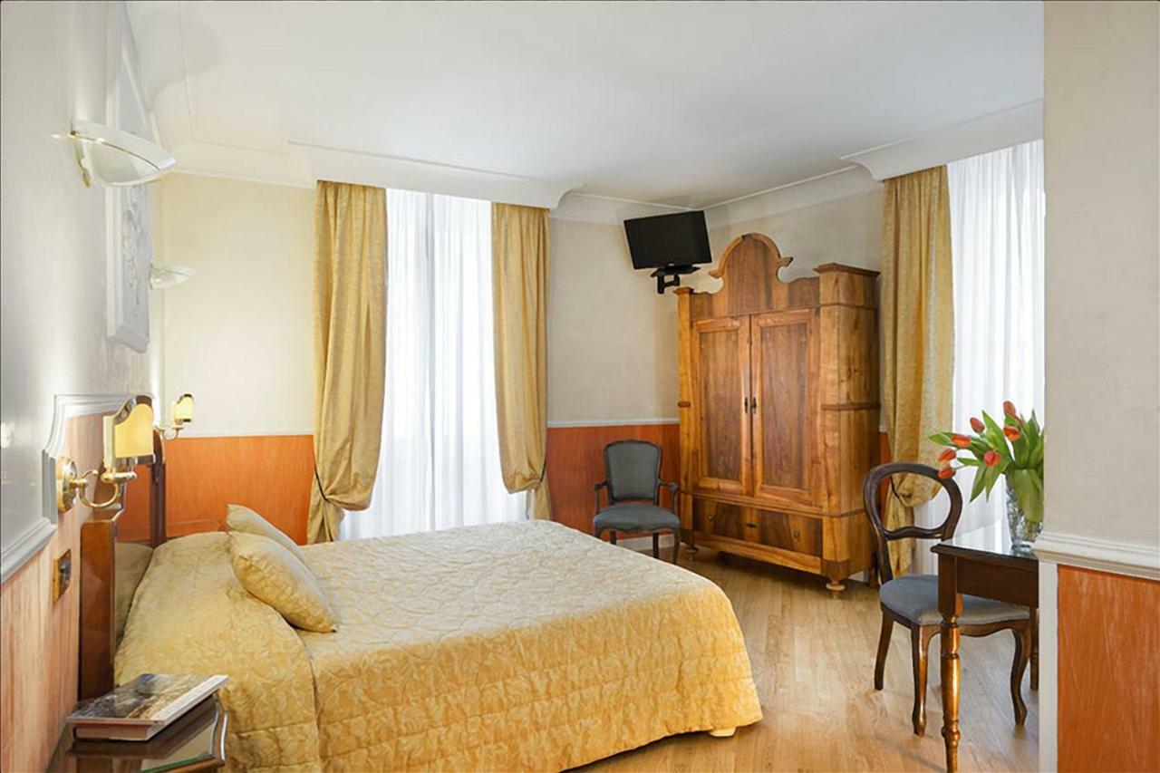 Portoghesi Hotel