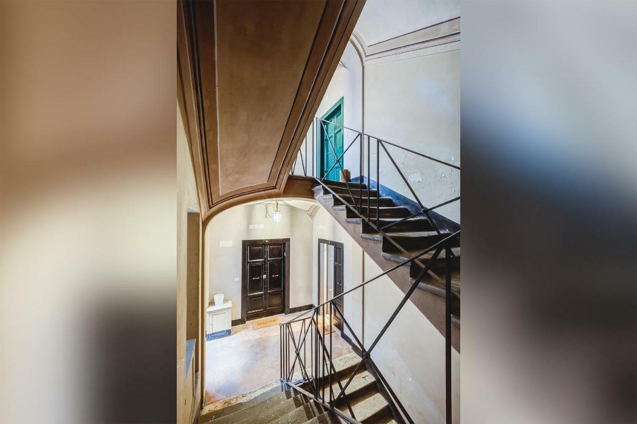 Spanish Steps Luxury Apartamento *