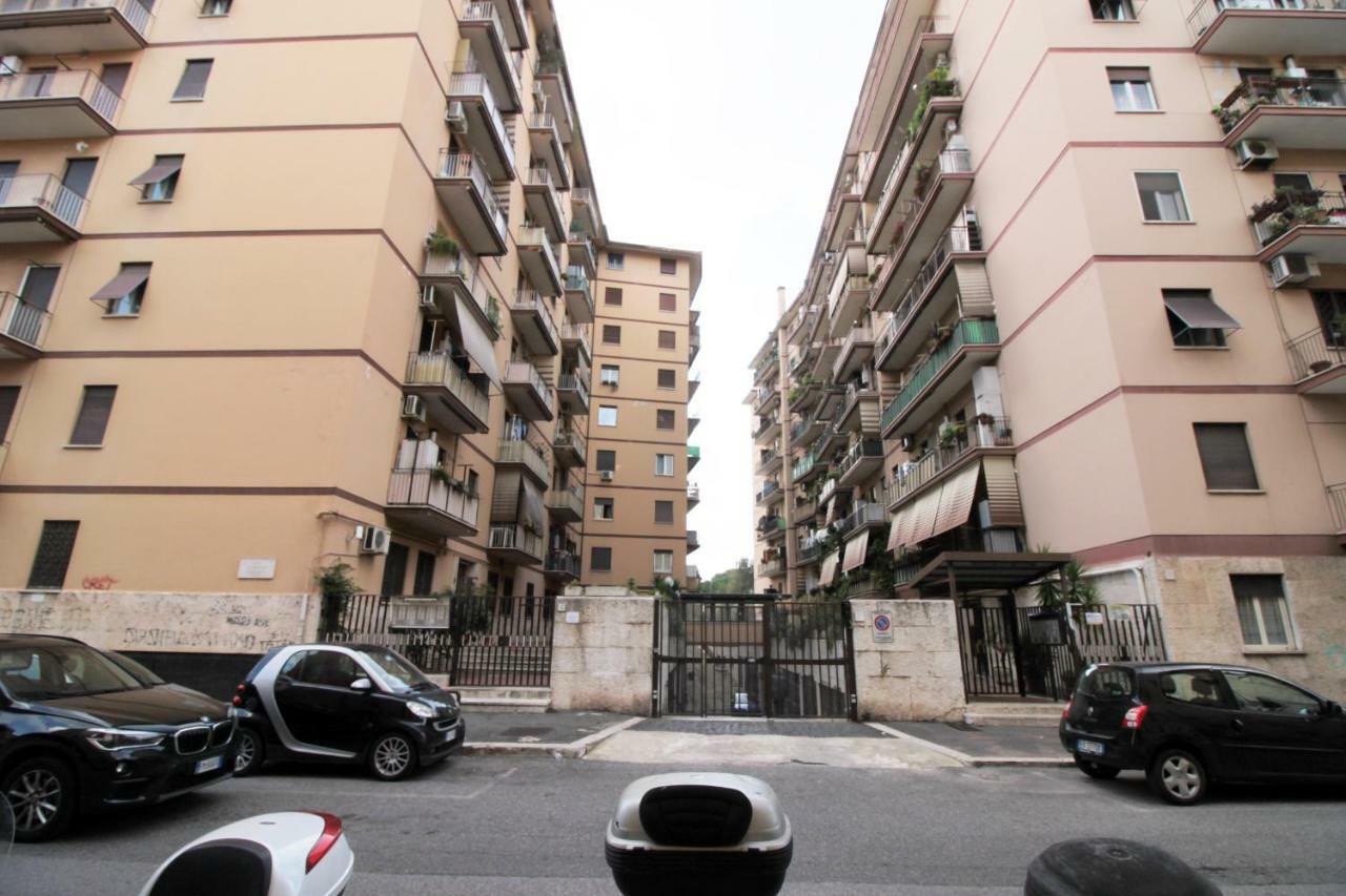 Affittacamere A Casa Di Amici *