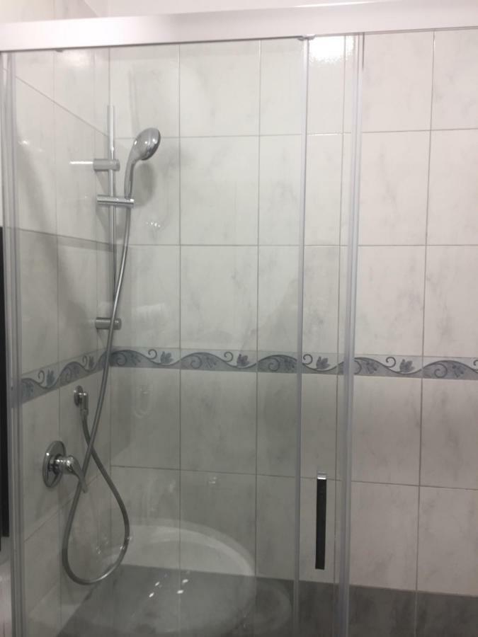 Gasthof Bakirooms Rom