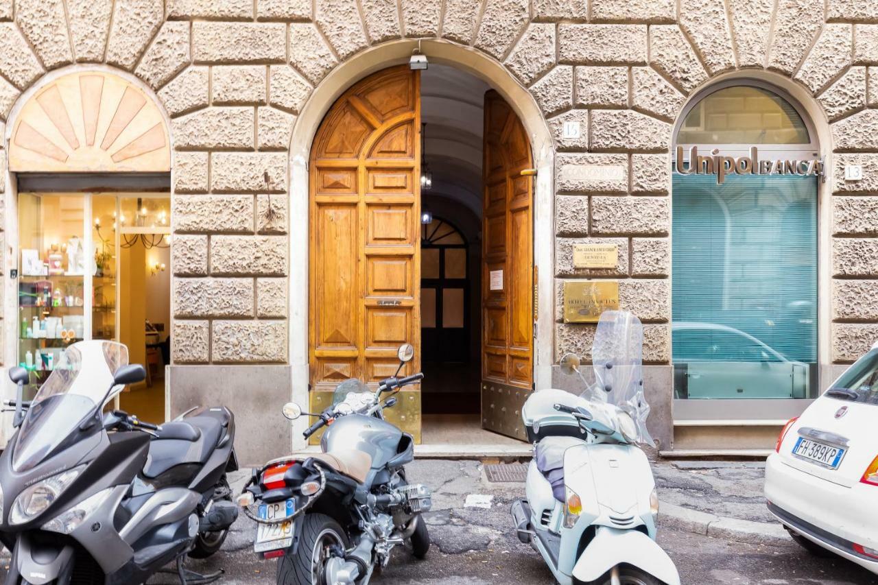 Repubblica Exclusive Rom