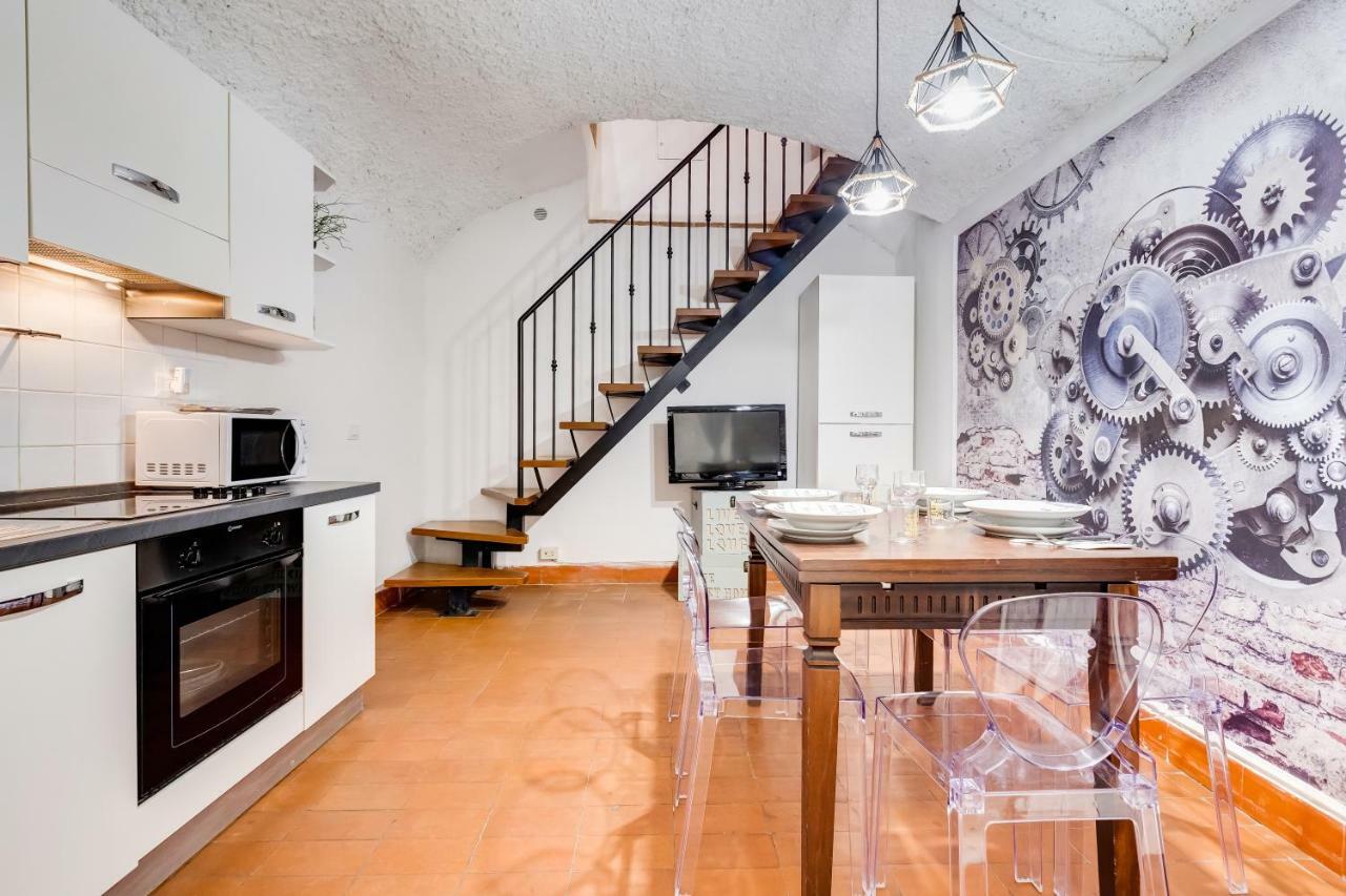 Loveromeapartments Campo De Fiori, Vatican Apartment *