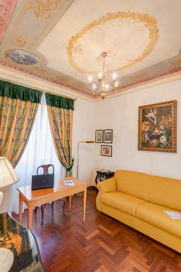 Vittoria Street Charming