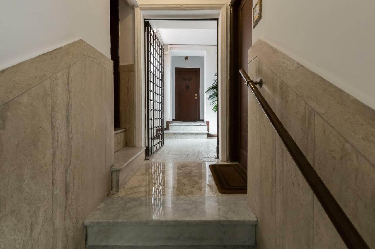 Trevi Area Penthouse Appartamento Roma