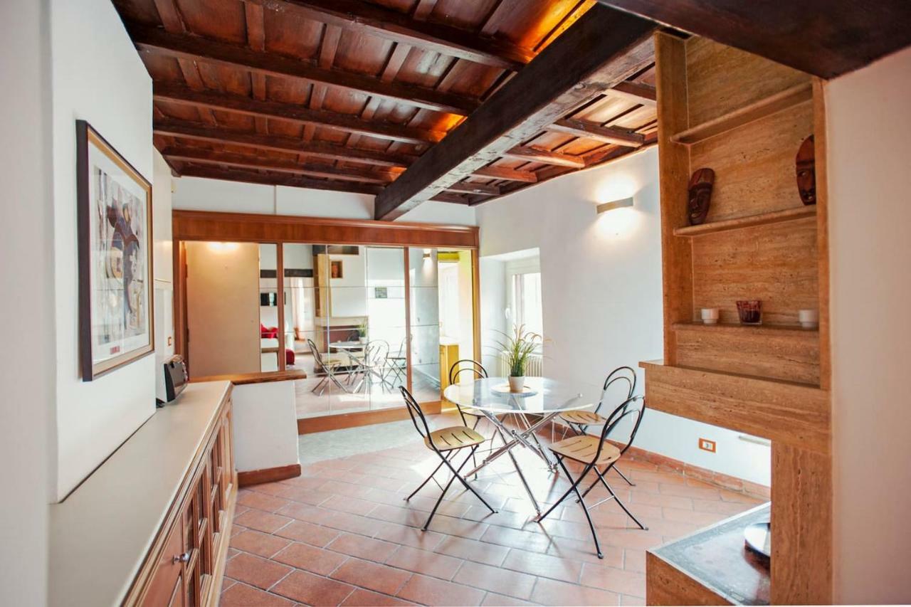 38 Vicolo De' Cinque Appartamento Roma