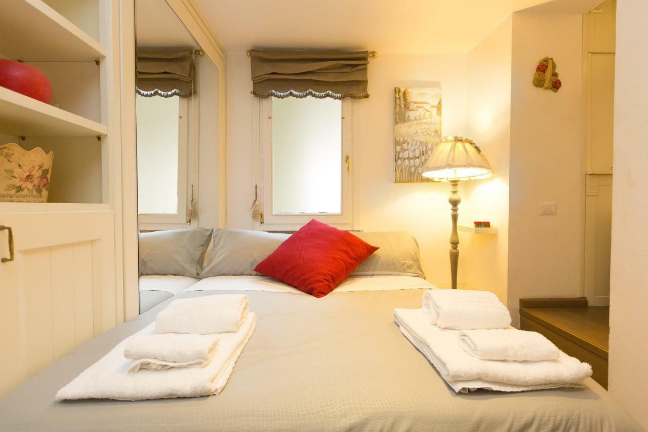 Leilighet Pantheon Romantic Loft Roma