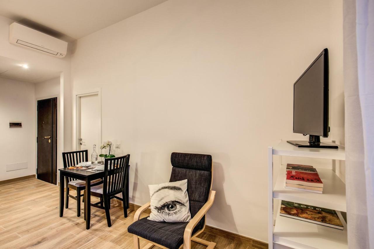 1928 Apartment *