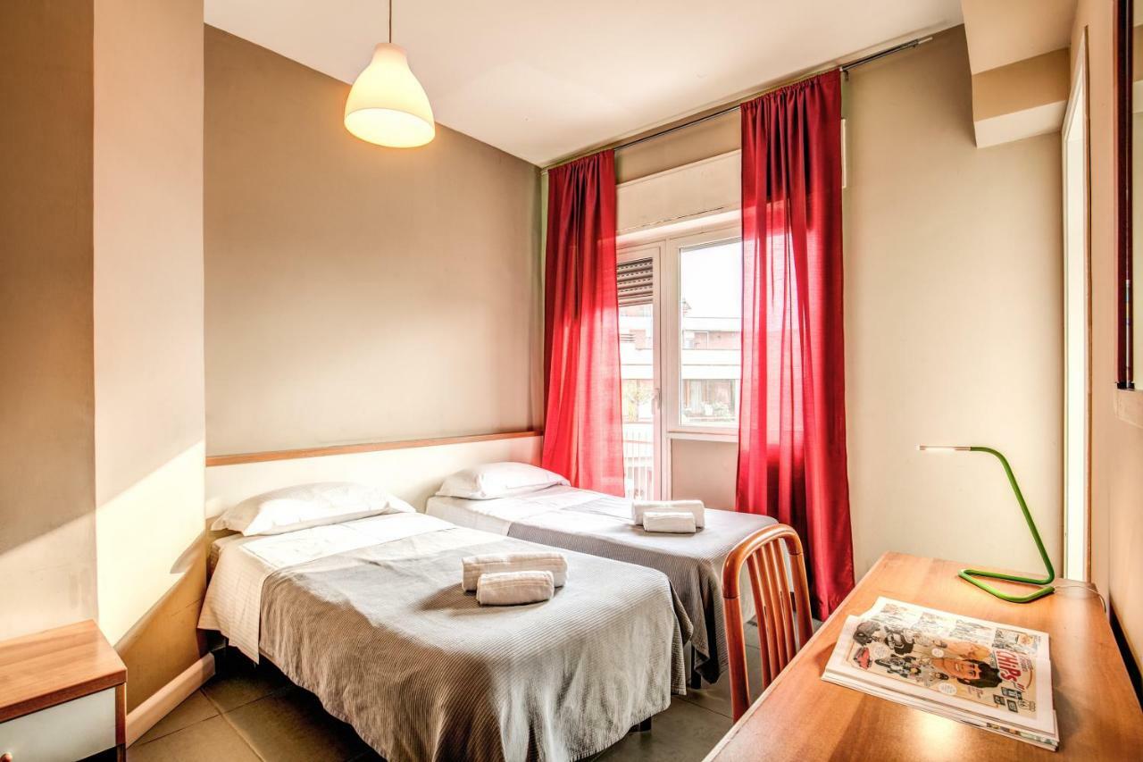 Tuscolano 6 Bedroom 6 Bathroom Roma