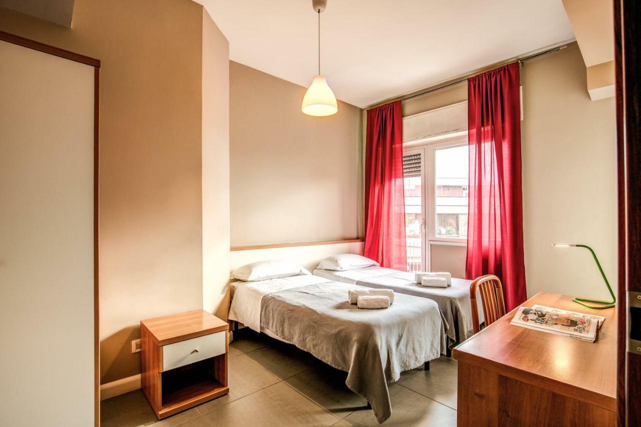 Appartamento Tuscolano 6 Bedroom 6 Bathroom Roma
