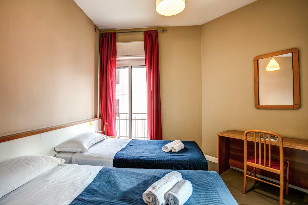 Tuscolano 6 Bedroom 6 Bathroom Appartamento