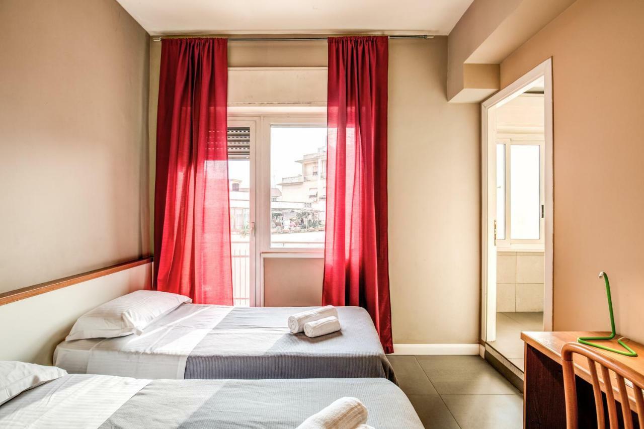 Tuscolano 6 Bedroom 6 Bathroom Roma