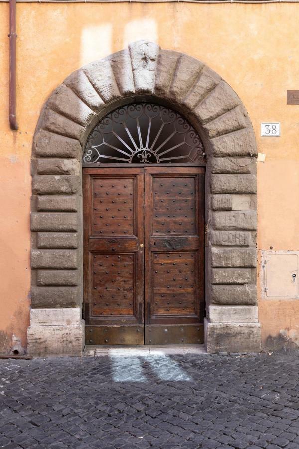 Charming Roman Holidays In Trastevere