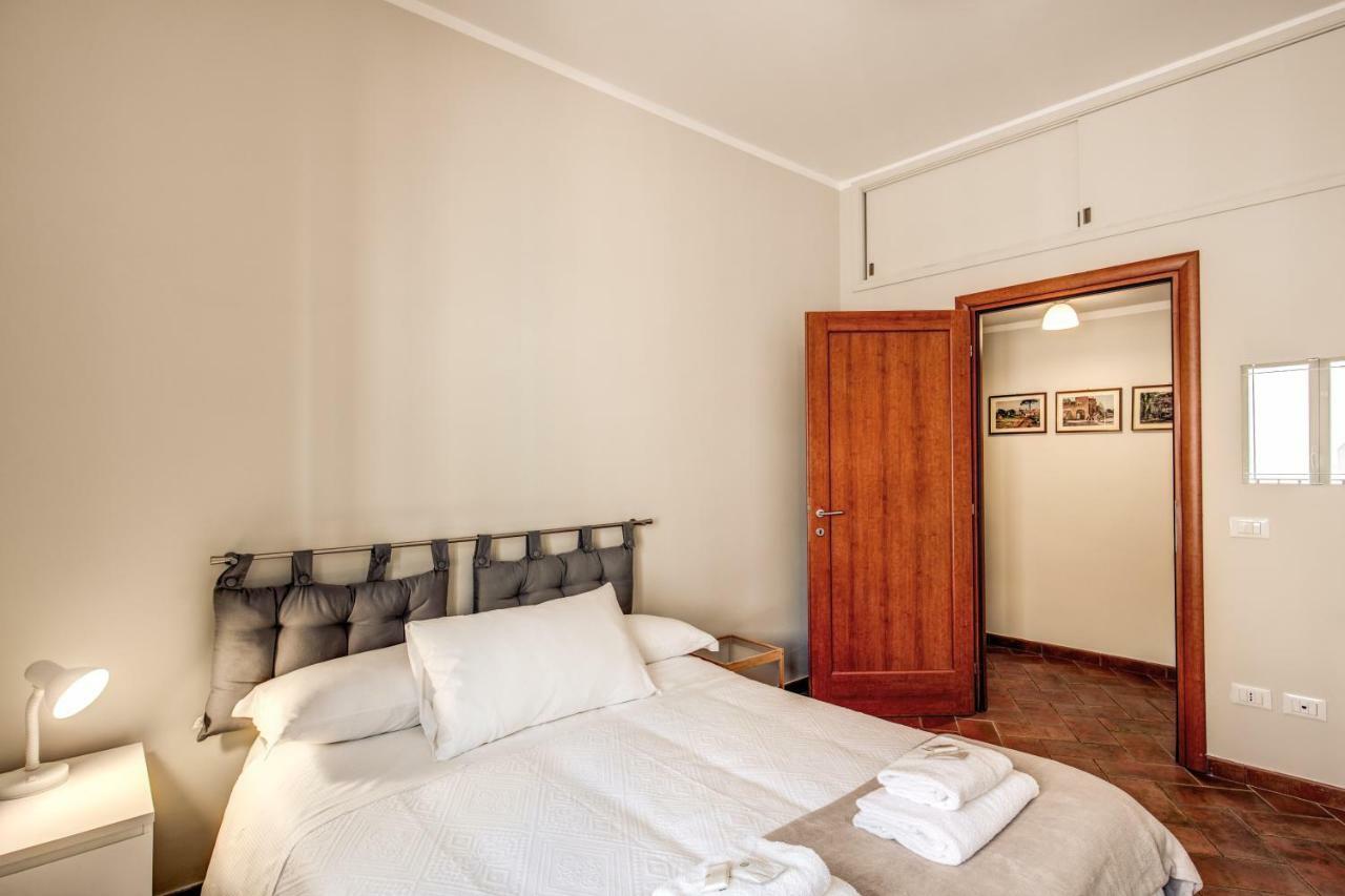 Apartamento Via Del Monte Della Farina Roma