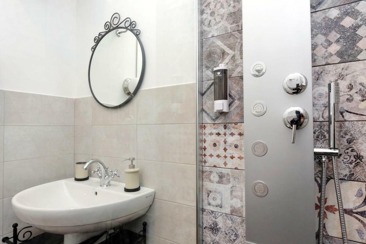 Domus Ponte Milvio Pensión