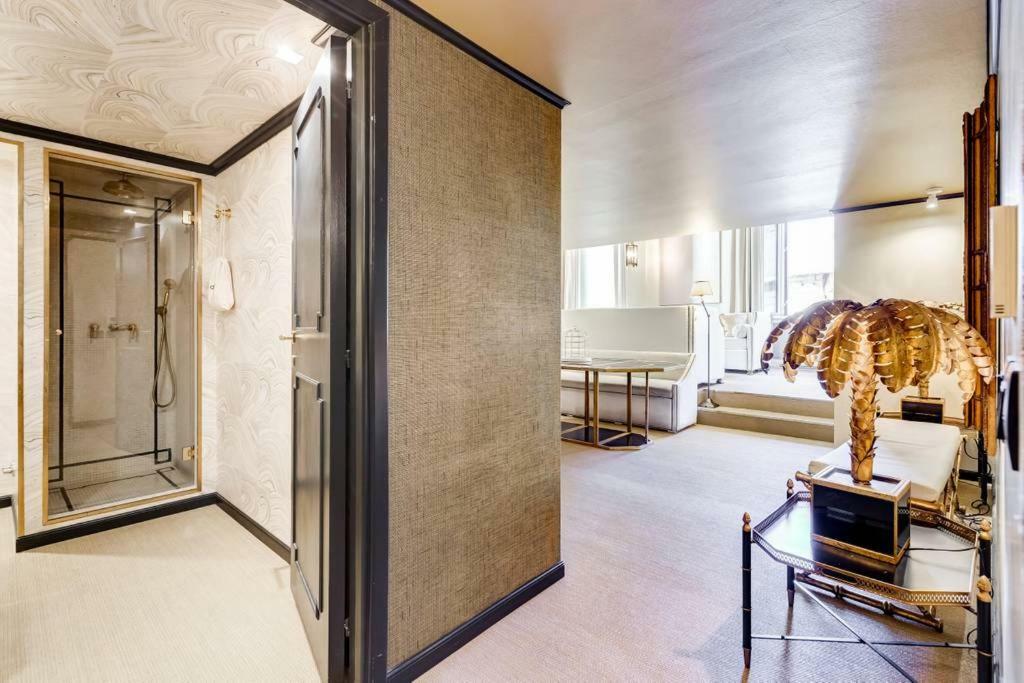 Luxurious Loft Facing The Pantheon Feriehus