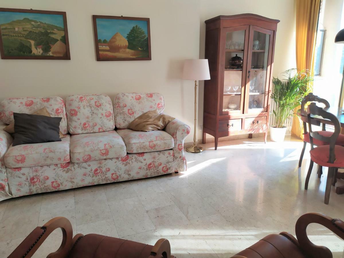 Viale Trastevere 231 A Int.2 * Roma