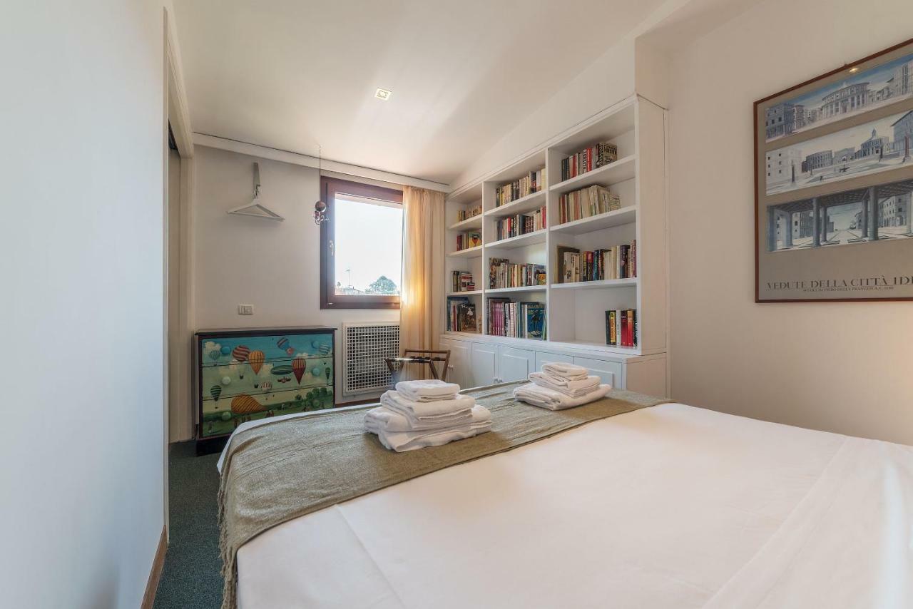 Apartment The Spanish Steps Grand Penthouse Rom