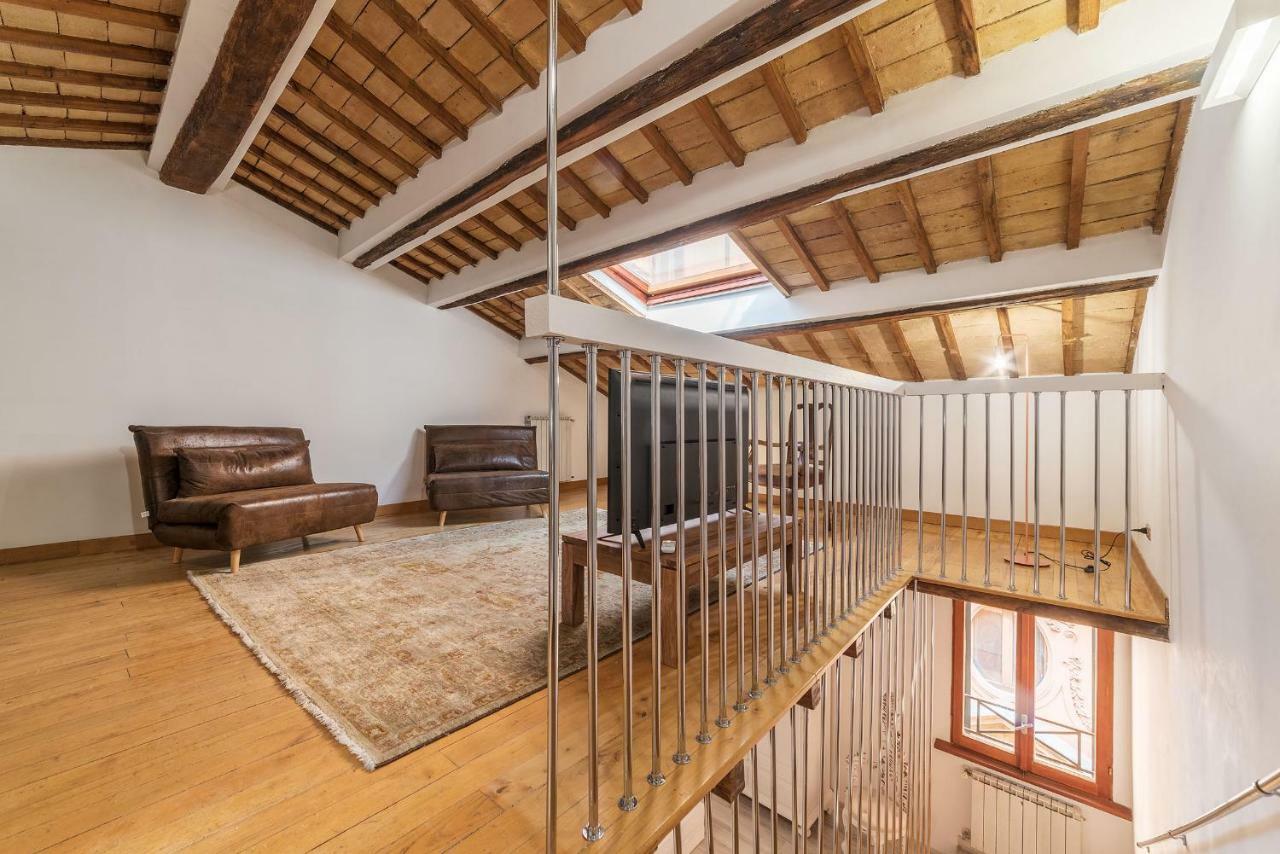 Vittoria Palace Spanish Steps Apartment Rom