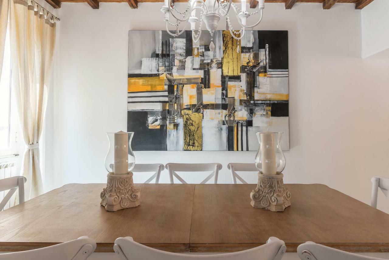 Vittoria Palace Spanish Steps Apartment