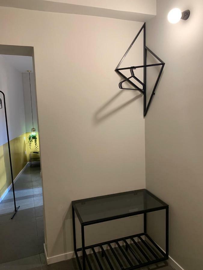 Cavour Urban By Ghor Pensión 2*