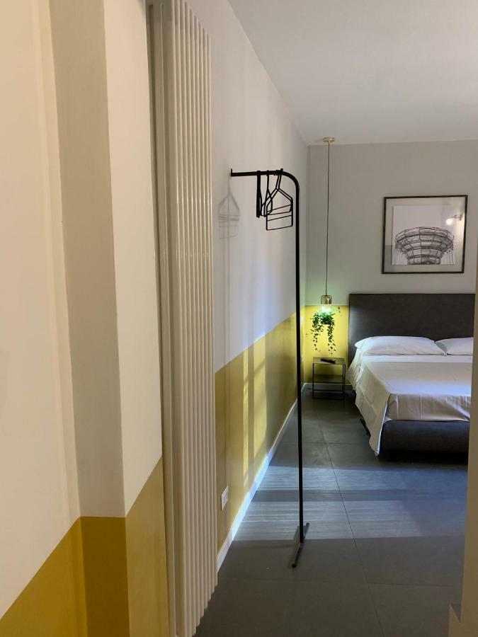 Cavour Urban By Ghor Pensión 2*