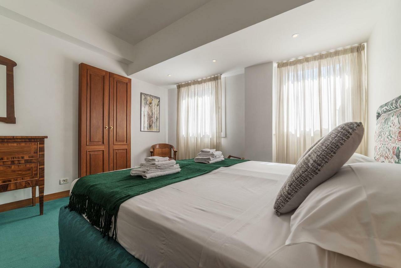 Apartment The Spanish Steps Grand Penthouse Rom