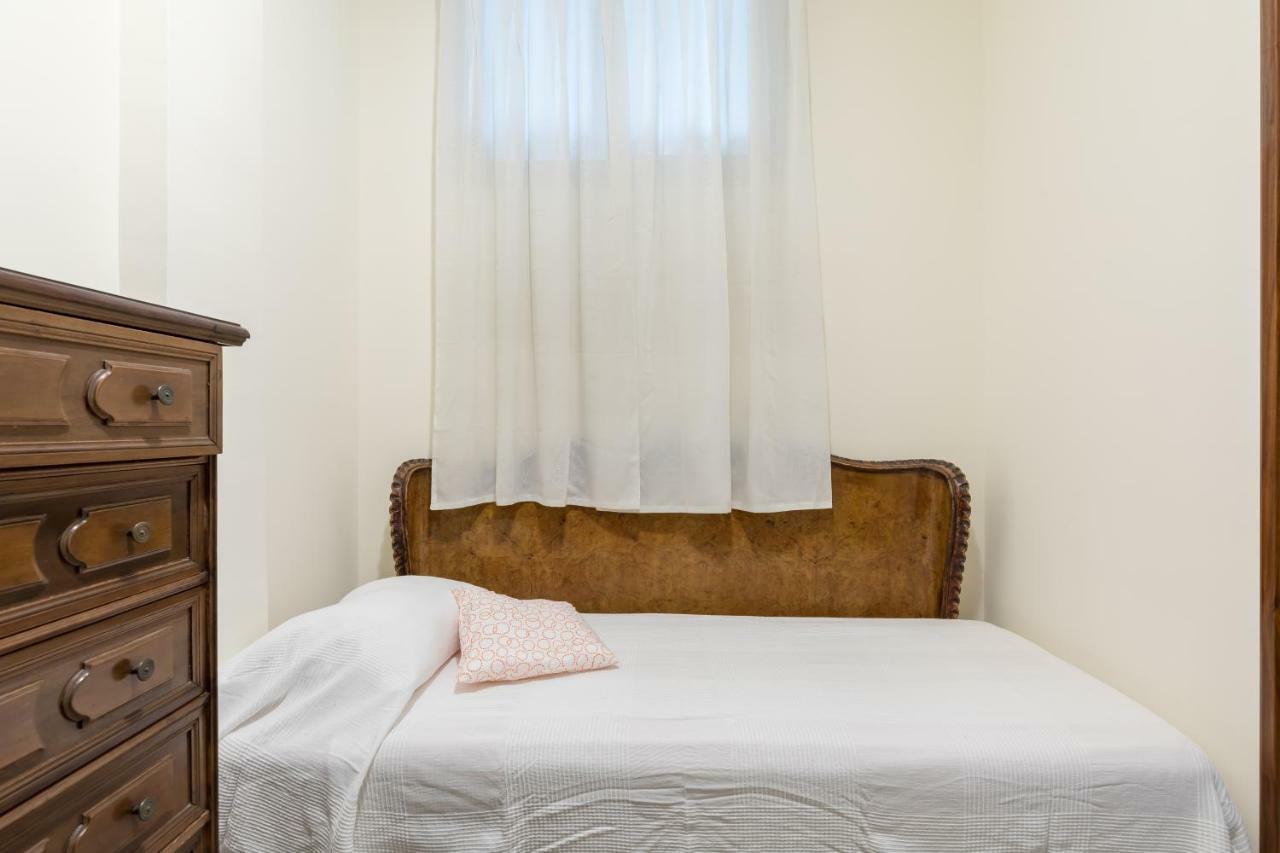 Leilighet Hortis Apartment, 5 Persone, 2 Camere, Balcone, Metro C E Tram Per Il Centro *