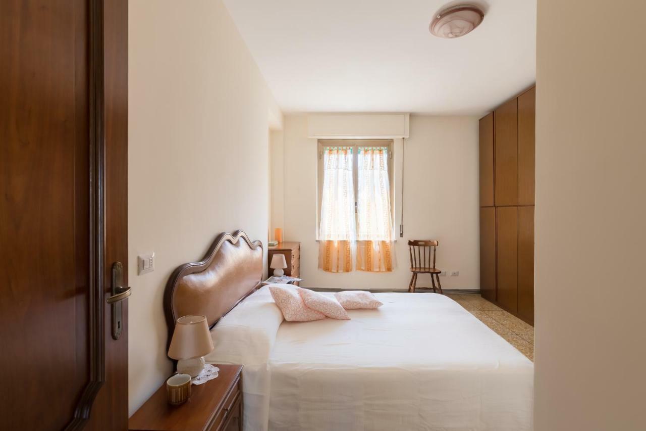 Hortis Apartment, 5 Persone, 2 Camere, Balcone, Metro C E Tram Per Il Centro Leilighet