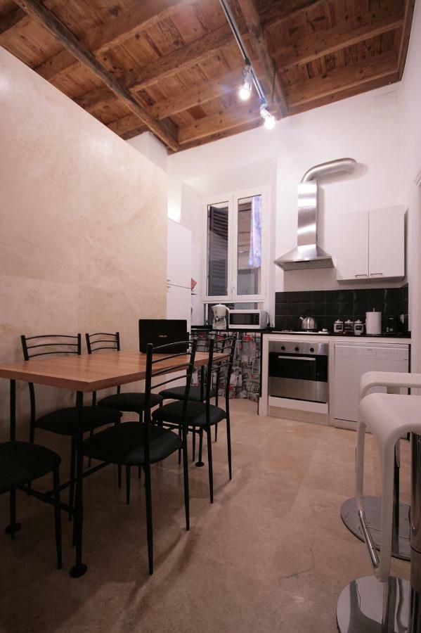 Apartment Trastevere 3 Bedrooms *