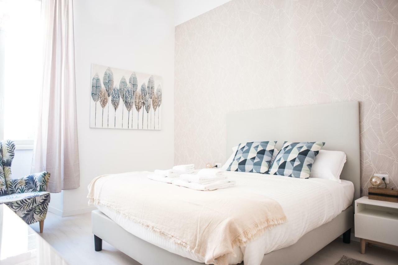 White Fanti Apartment