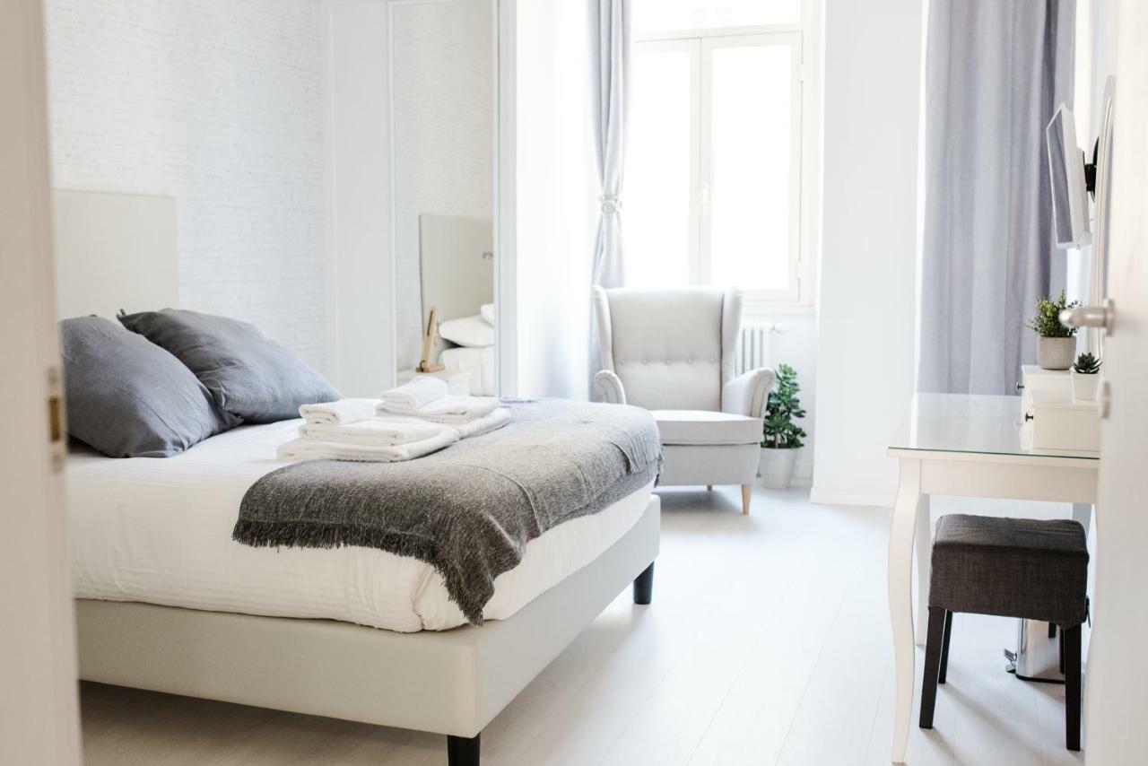 White Fanti Apartment Rome