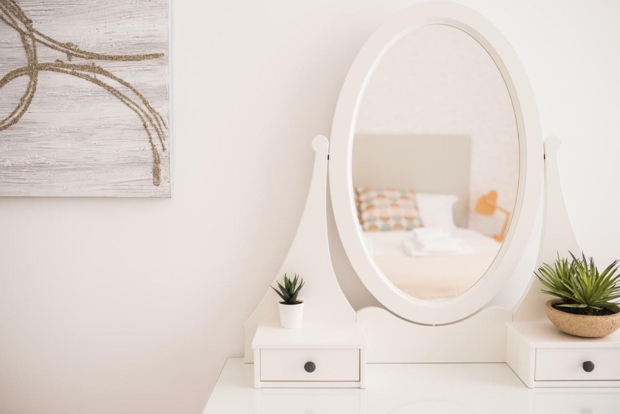 Apartment White Fanti
