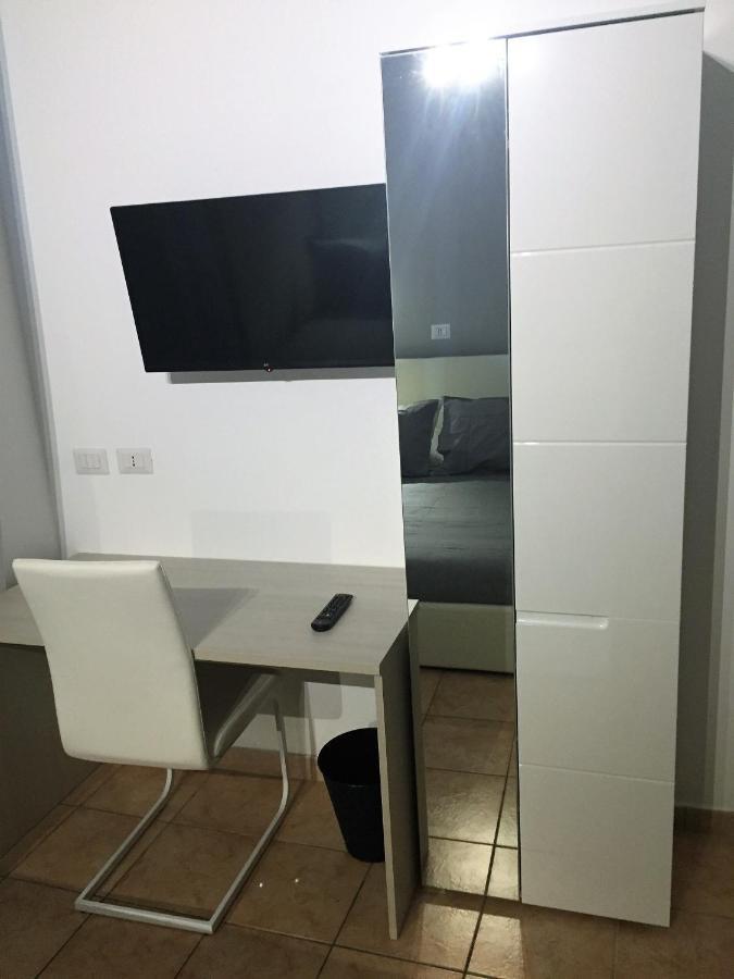Bakirooms Rom